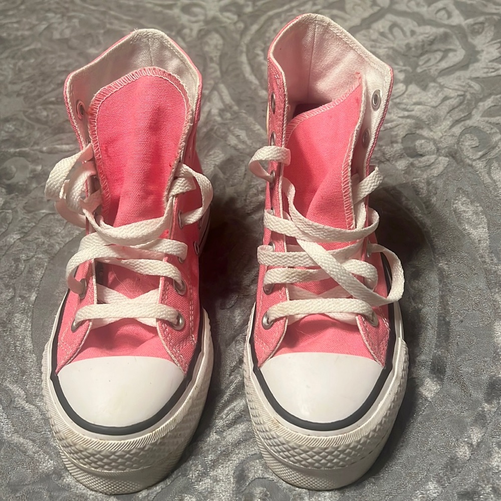 Used great condition pink converse high top platform shoes.